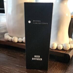 NIB Hotel Collection Reed Diffuser - Black Packaging
